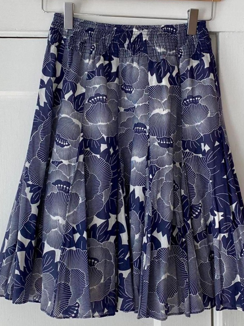 Banana Republic Japanese print midi skirt NWT